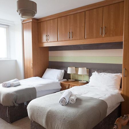 Weekly & Monthly Stays In Penthouse For Contractors Or Leisure Single Or Superking Beds Available Birkenhead Exterior photo